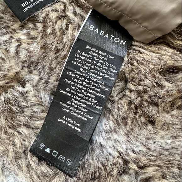 Aritzia Babaton Gray Plush Faux Fur Jacket removable hood XS - Picture 9 of 12